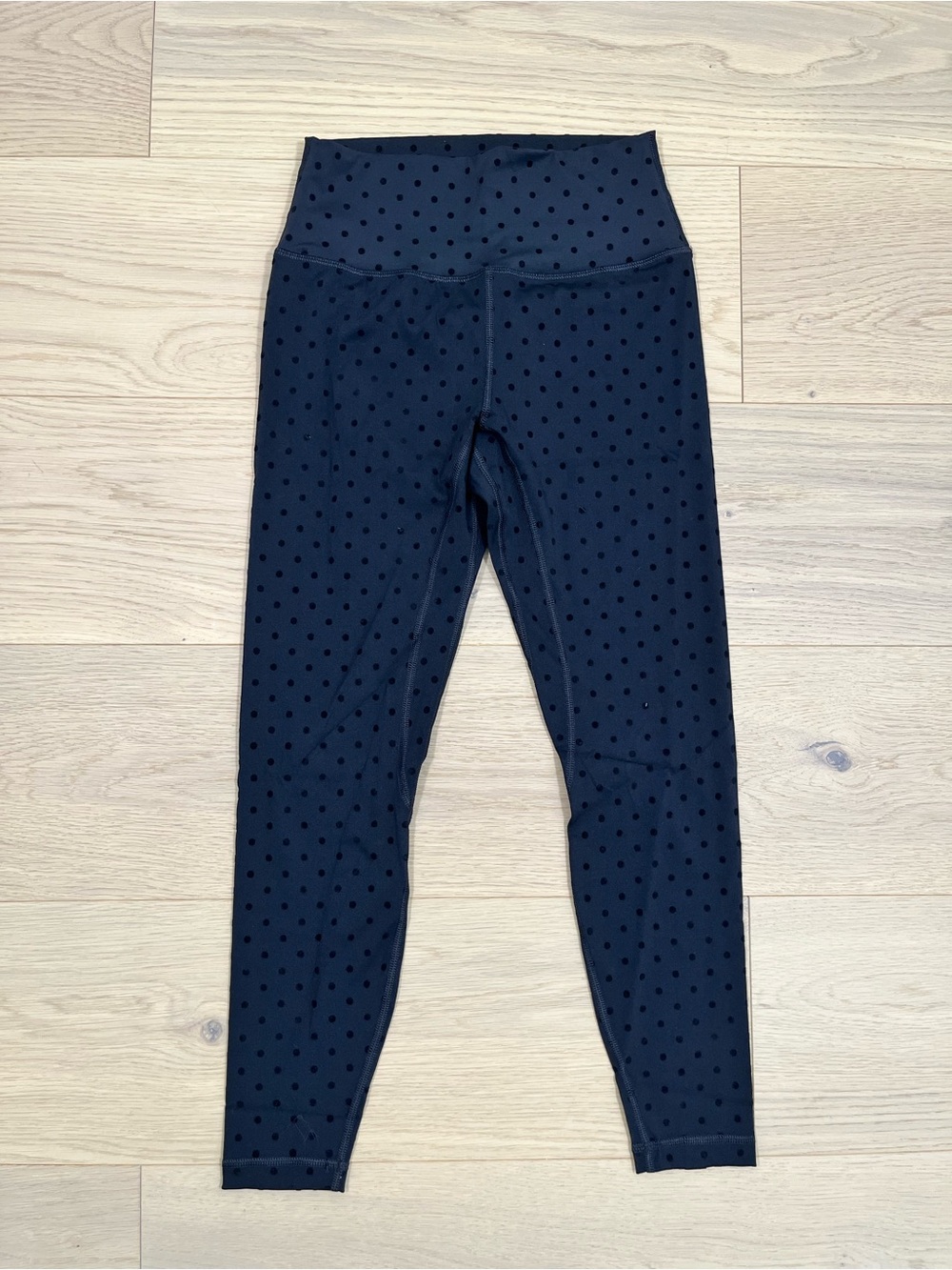 Lululemon Define Polka
Dot Matching Jacket and Leggings Set - Picture 6 of 9